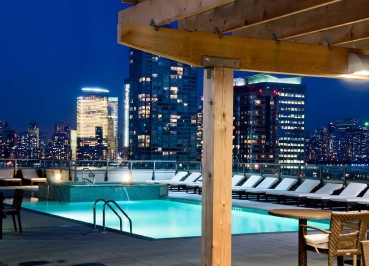 Global Luxury Suites At Metropolitan Jersey City Exterior photo